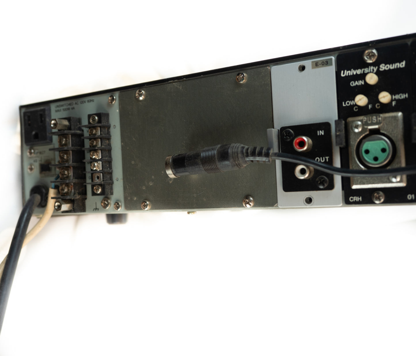 TOA 900 Series II A-906mkII powered mixer, installation style