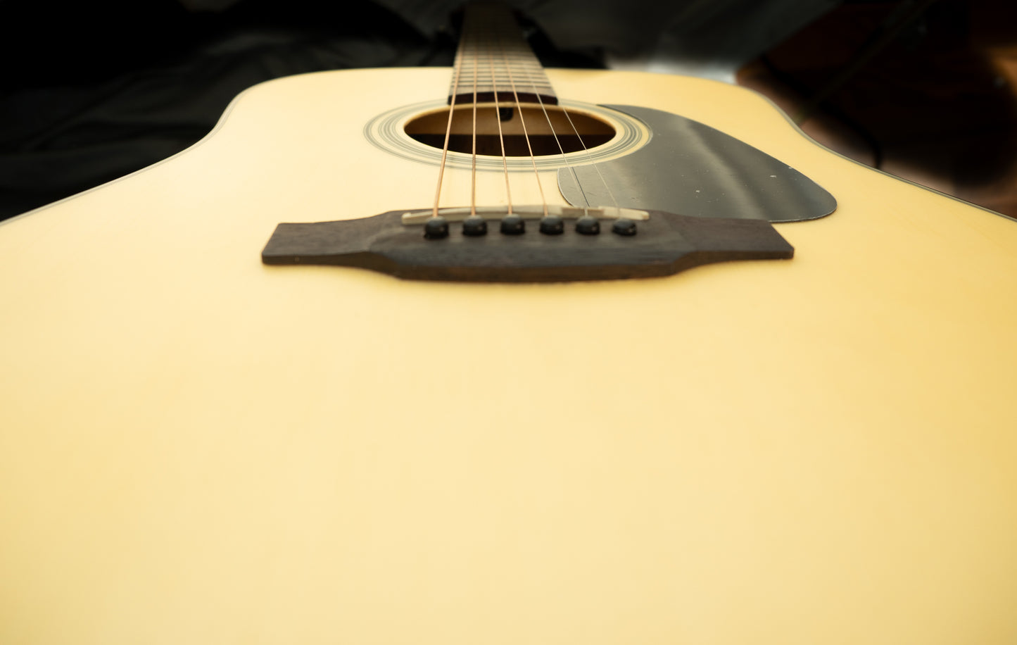 Takamine Dreadnought Short Scale acoustic/electric guitar natural