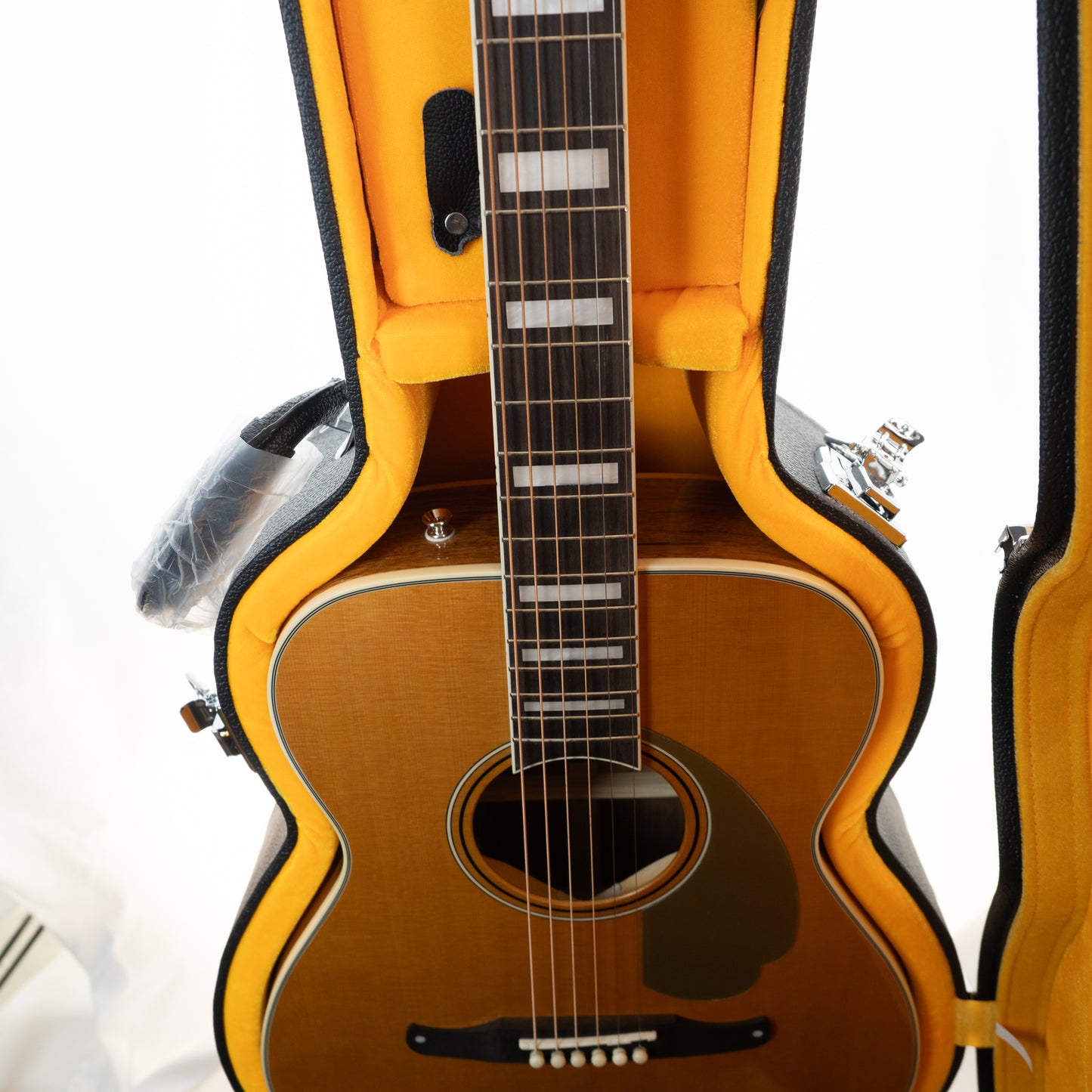 Fender Malibu Vintage concert acoustic electric guitar w/HSC