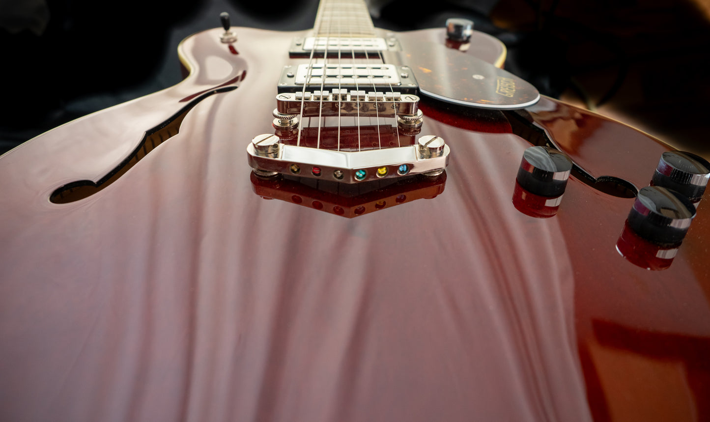 Gretsch G2622 Streamliner center block, double cutaway electric guitar