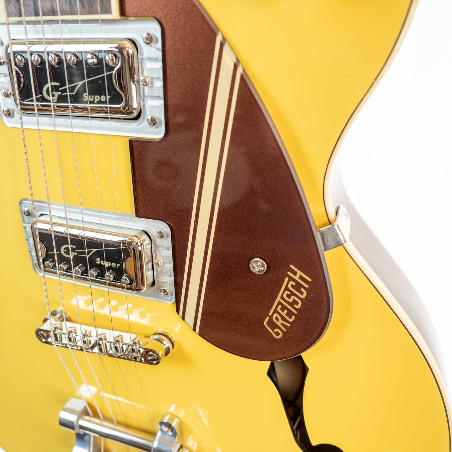 Gretsch G2604T Streamliner Rally II center block Bamboo color electric guitar