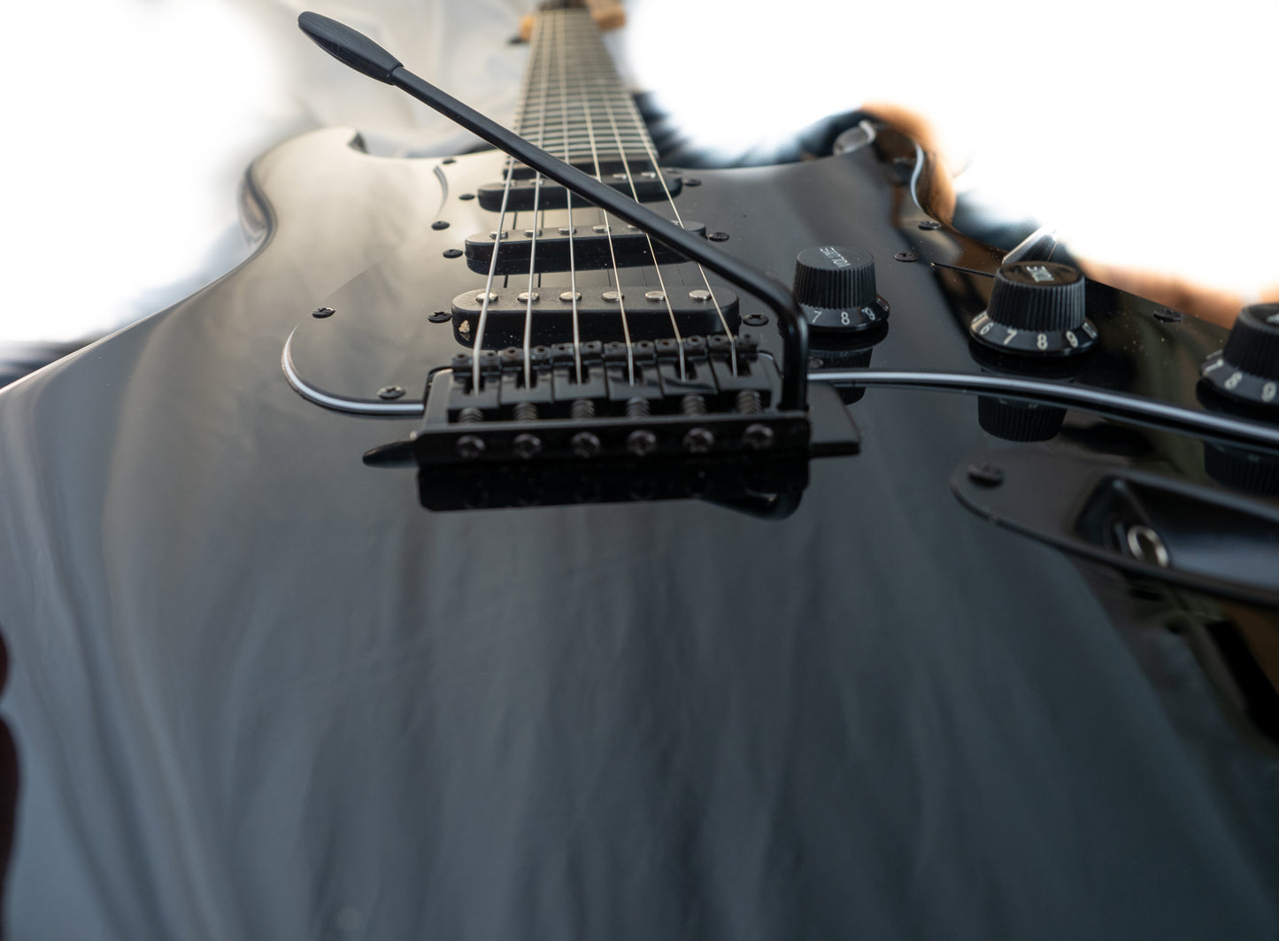 Tagima TW-500BK black on black electric guitar