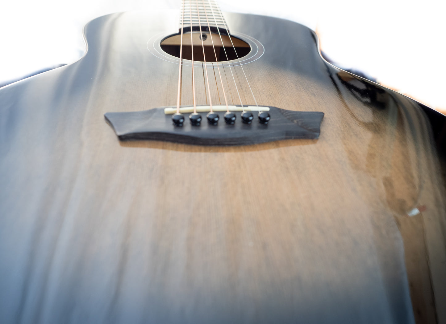 Washburn BTS9CH Bella Tono Novo S9 Studio Body Acoustic Guitar, Gloss Charcoal Burst