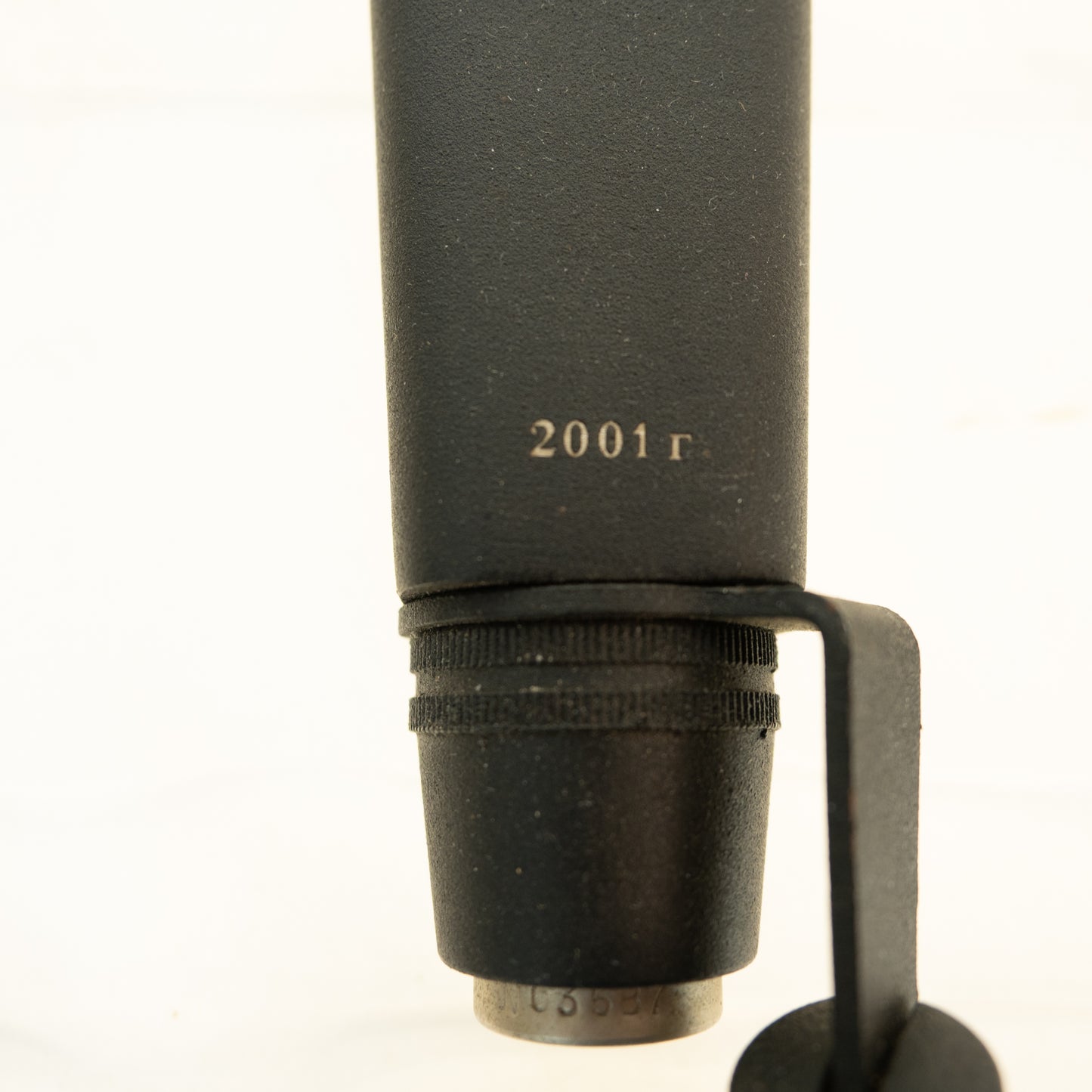 Oktava MK-219 condensor microphones, pair with stand mounts