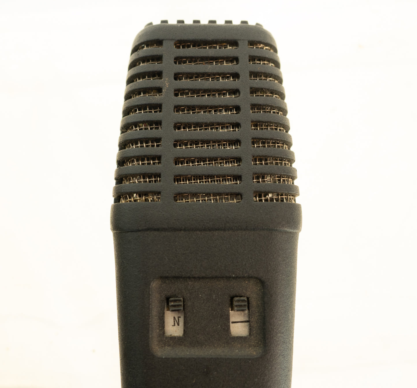 Oktava MK-219 condensor microphones, pair with stand mounts