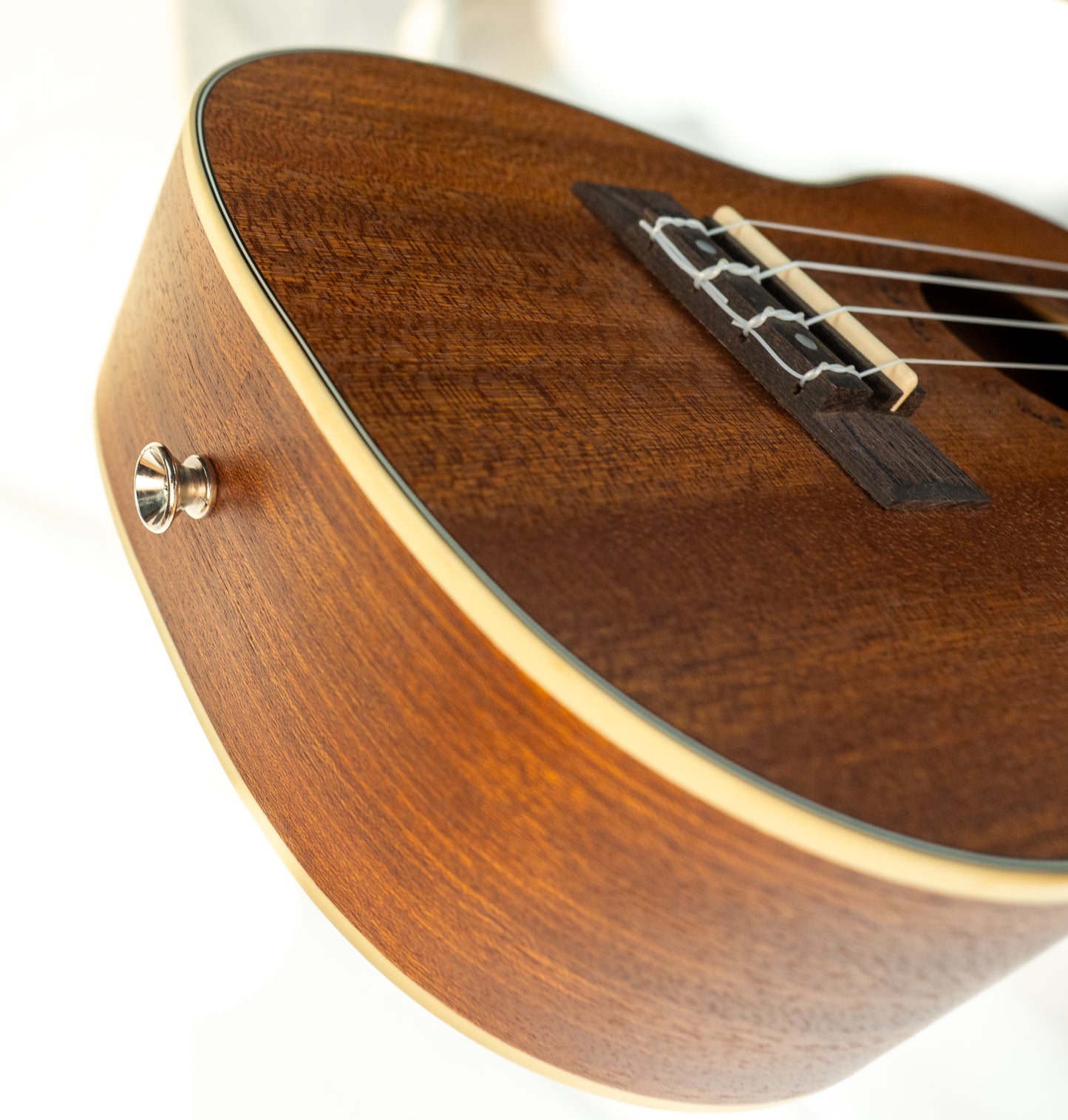 Ranch UK-23 Concert Ukulele with hardshell gigbag