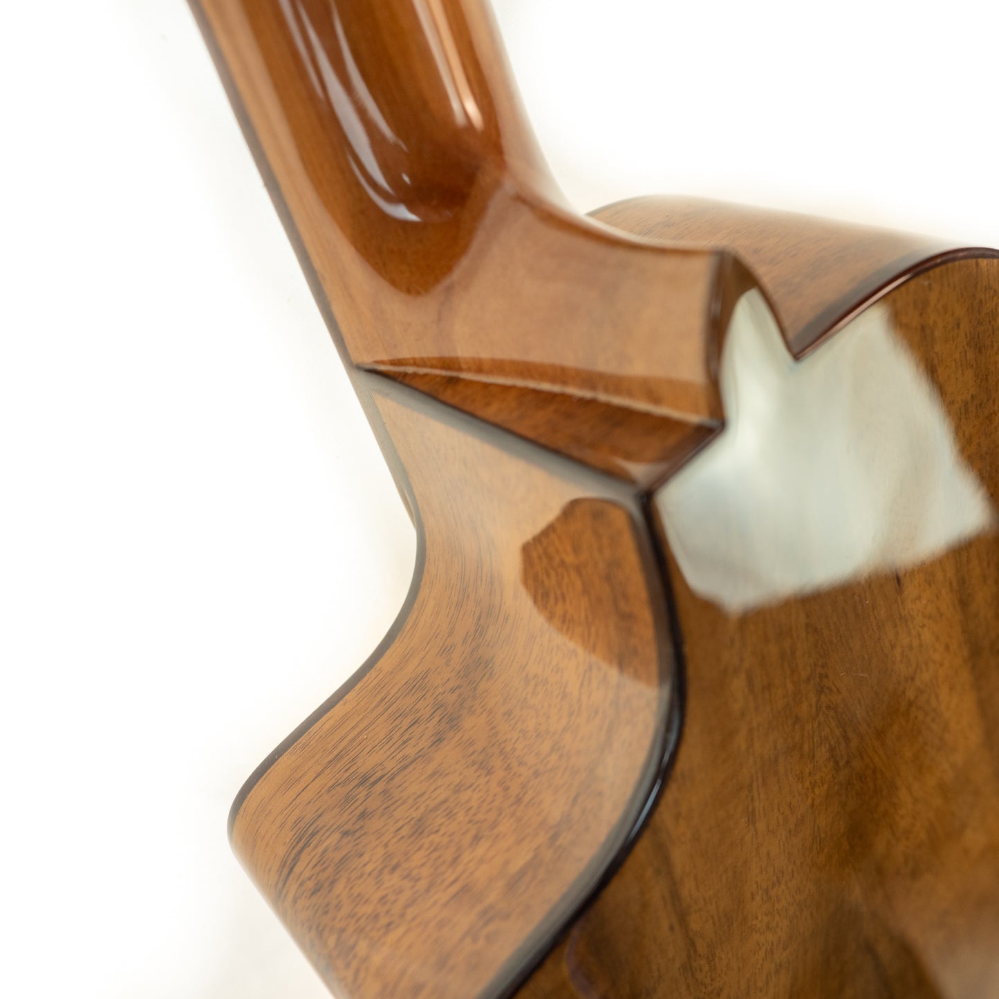 Cordoba 35T-CE S cutaway electric/acoustic tenor ukulele with gigbag