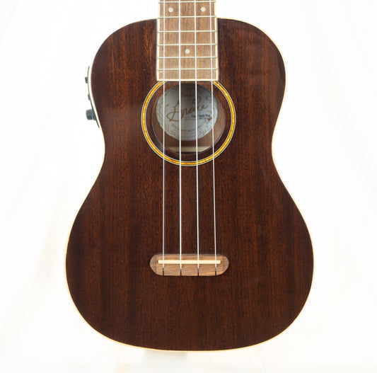 Fender Grace VanderWaal concert acoustic/electric ukulele with gigbag