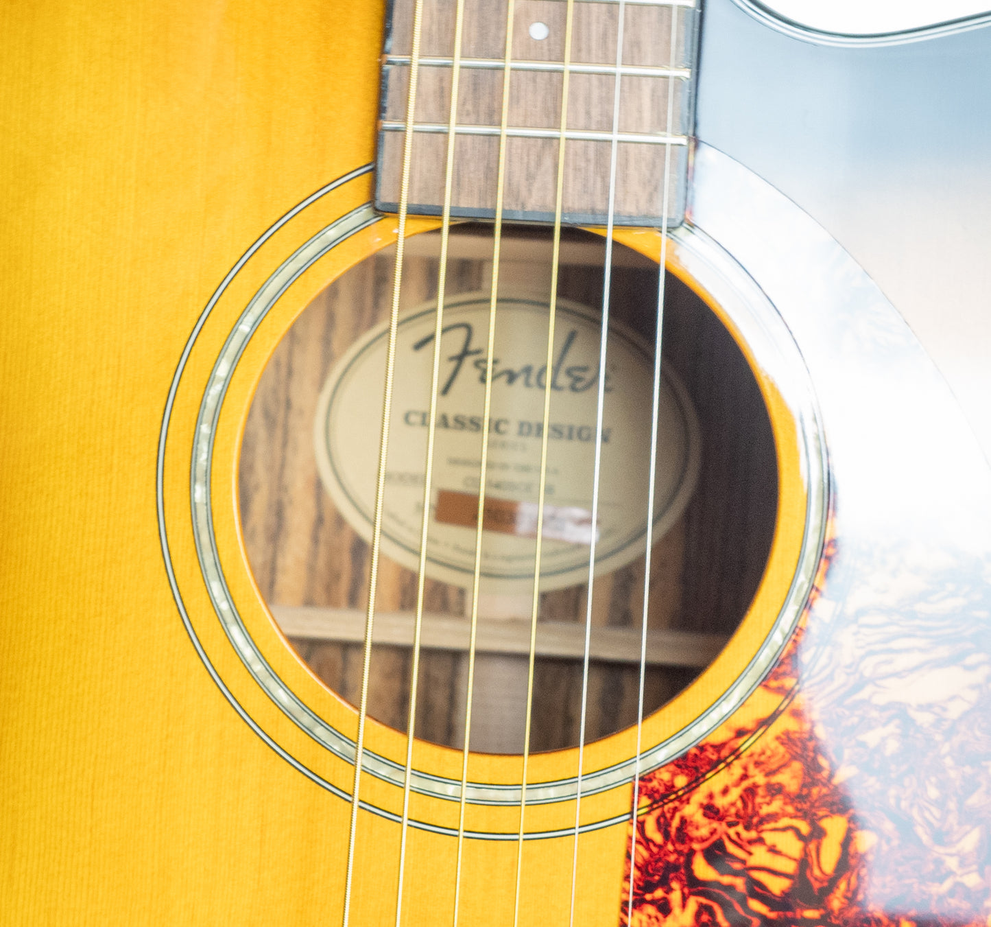 Fender CD-140SCE dreadnought acoustic/electric cutaway guitar, sunburst