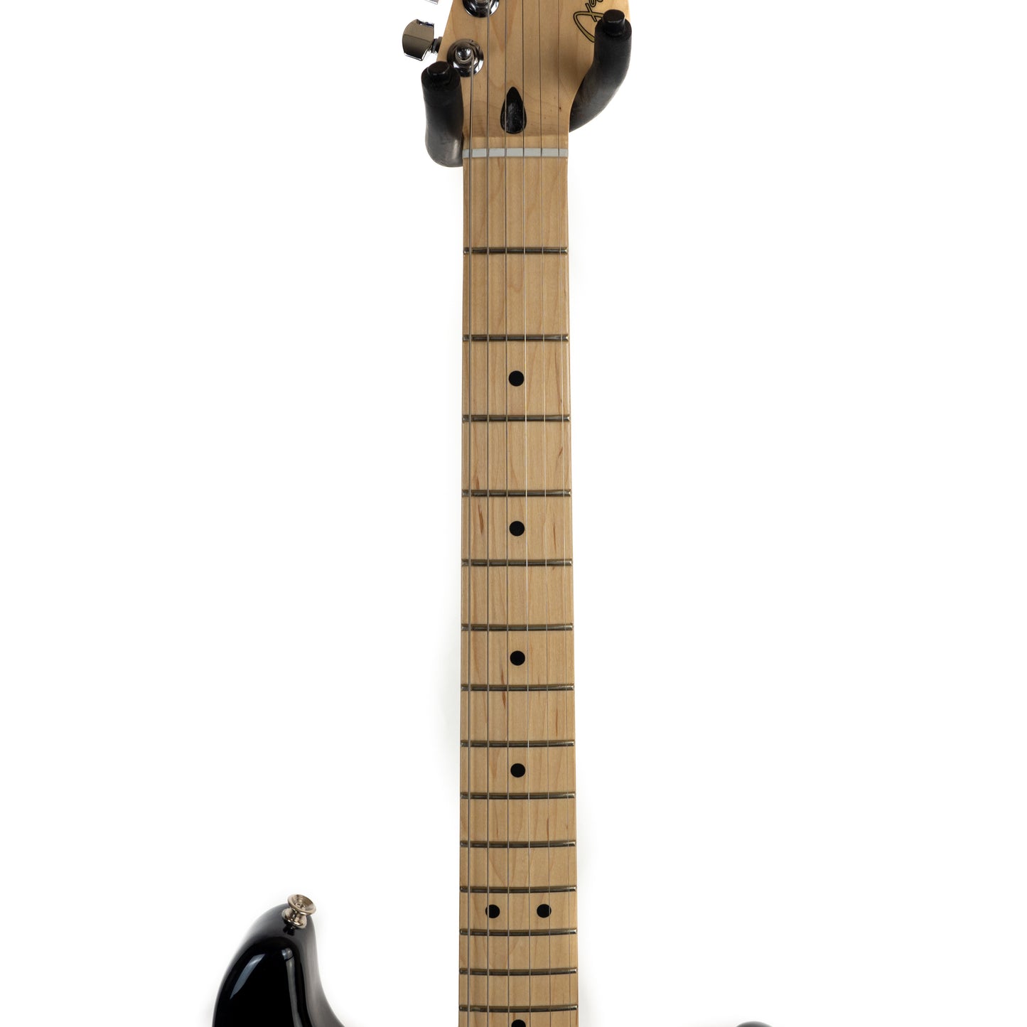 Fender Player Stratocaster, HSS, Maple Fingerboard, 3-tone sunburst electric guitar with gigbag