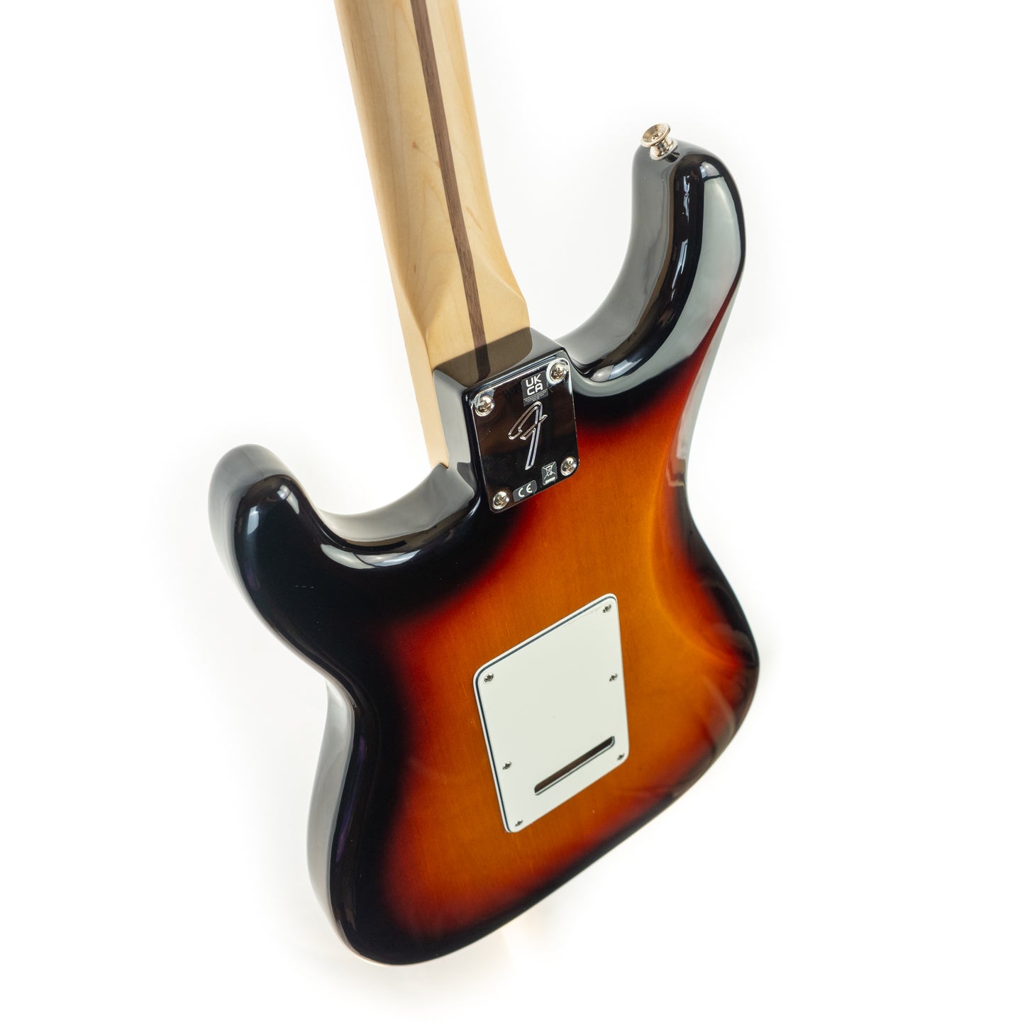 Fender Player Stratocaster, HSS, Maple Fingerboard, 3-tone sunburst electric guitar with gigbag