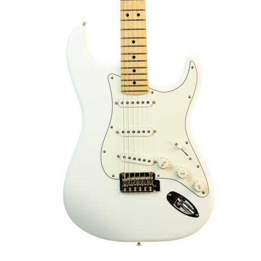 Fender Player Stratocaster Maple Fingerboard Polar White electric guitar