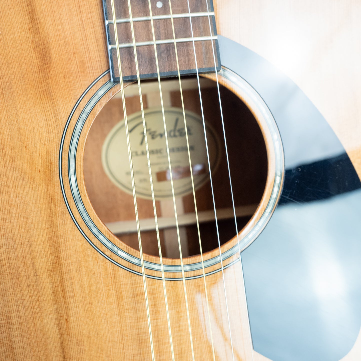 Fender CC-60S Concert cedar acoustic guitar