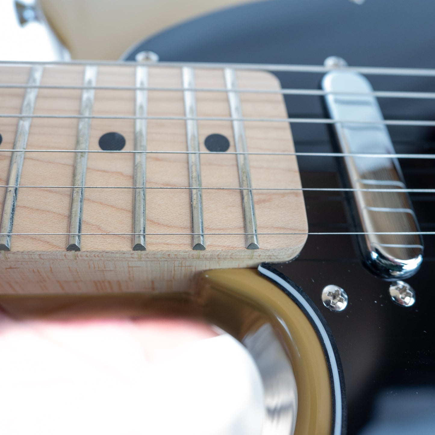 Squier Affinity Telecaster LH Left Handed butterscotch blonde electric guitar