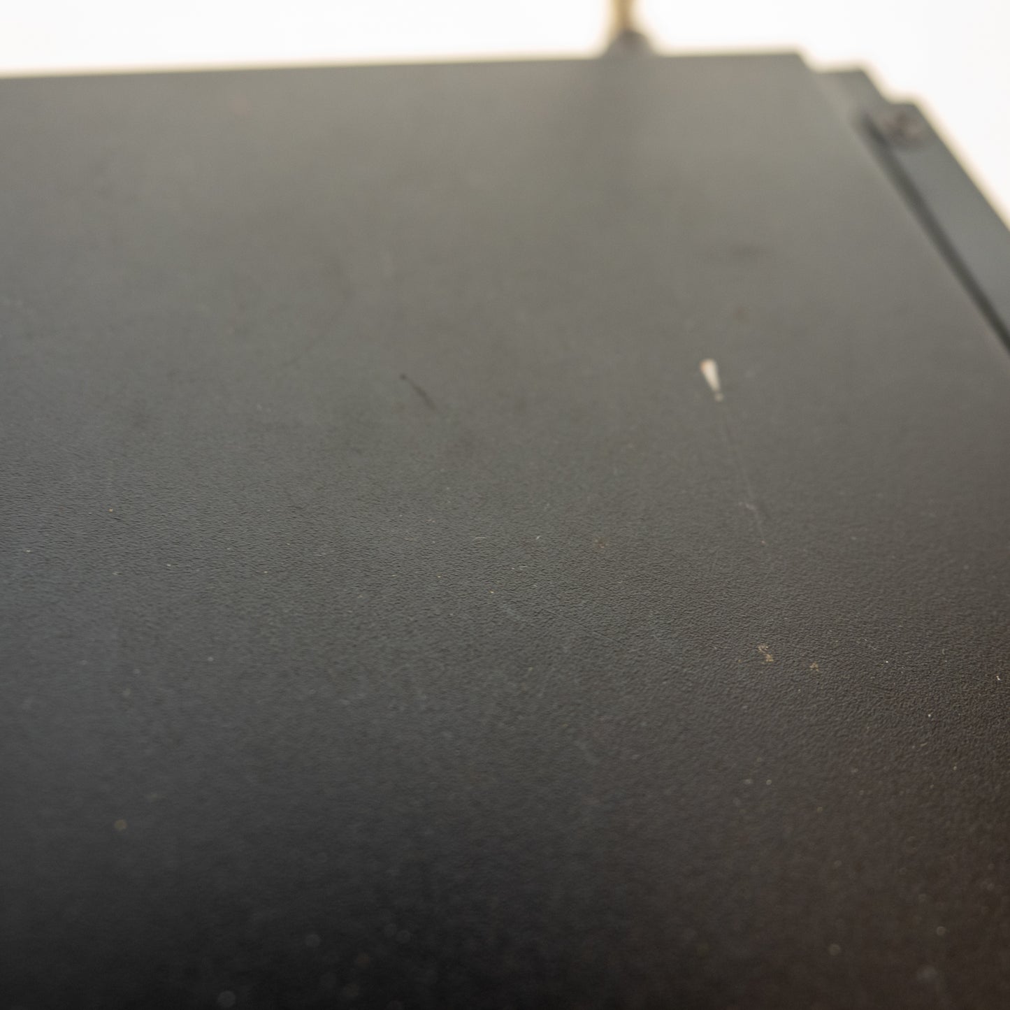 Shure SLX4 Receiver with power supply, not tested, powers up.  518-542 Mhz