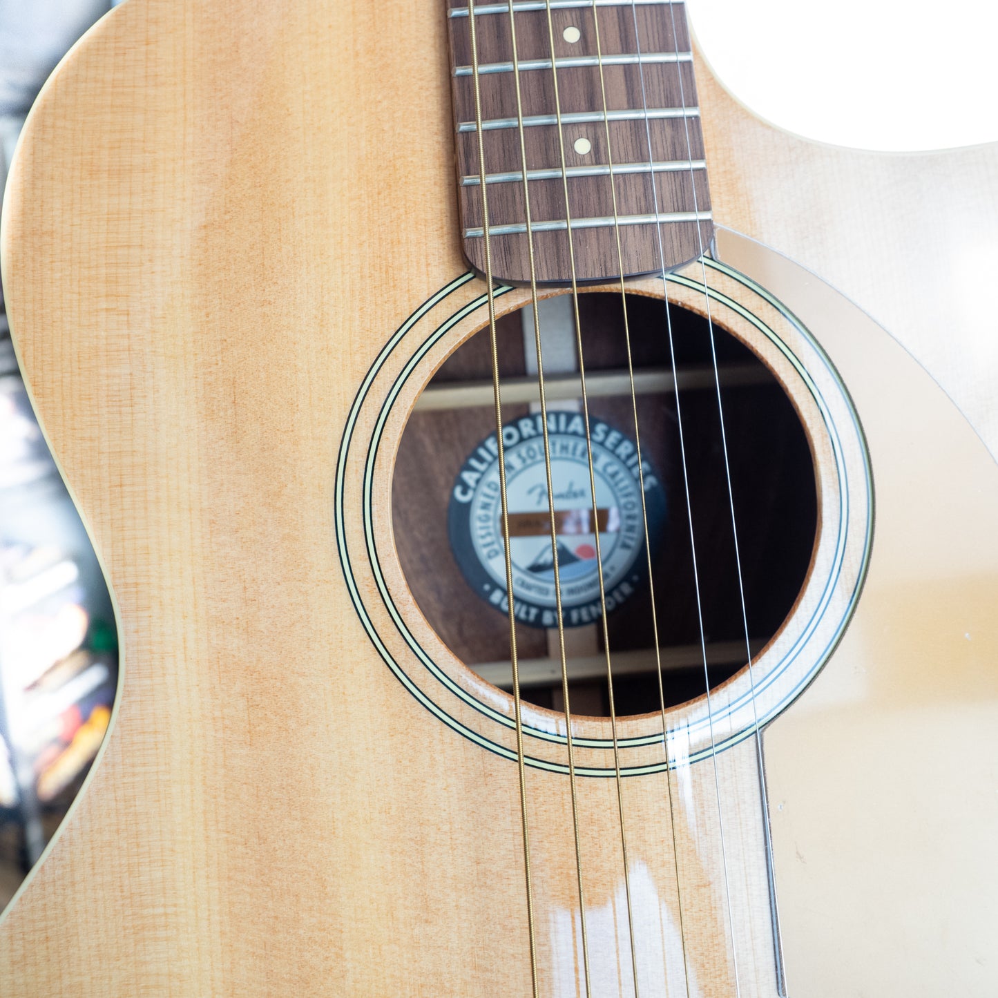 Fender Newporter Newporter Player natural acoustic electric guitar