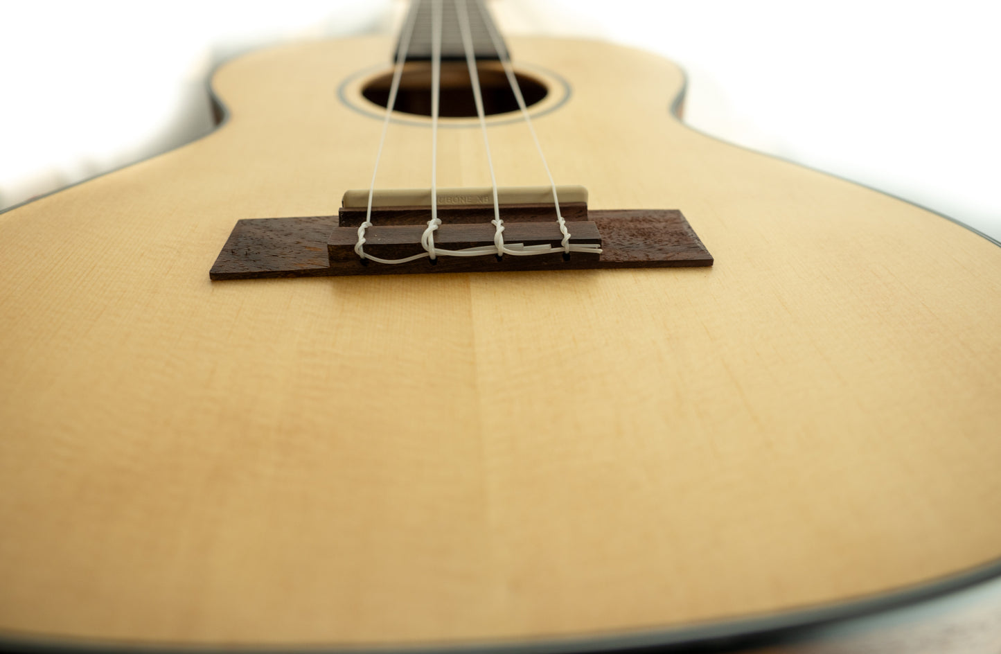 Kala KA-ST spruce top, mahogany sides and back ukulele, great tone and player!