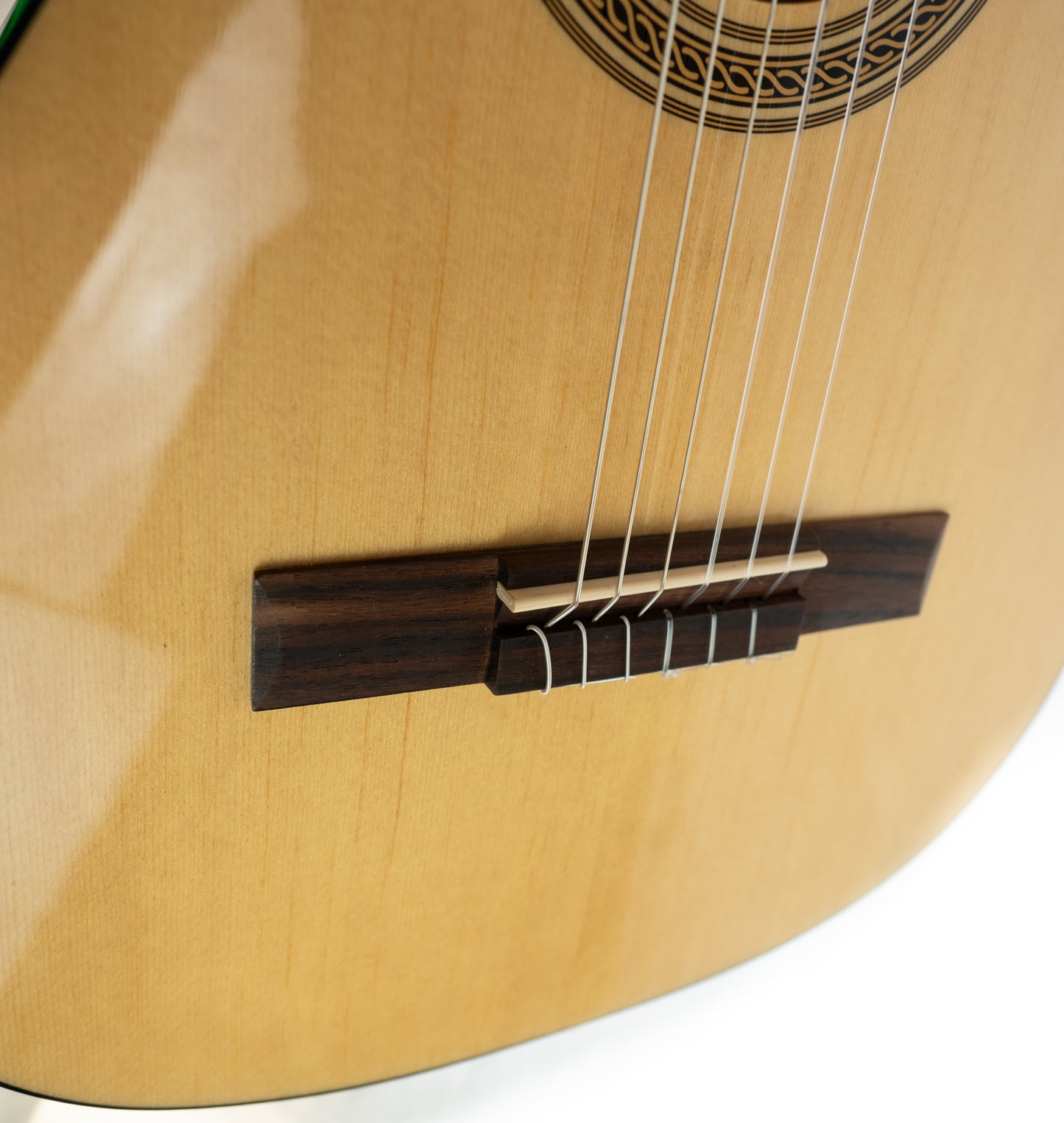 Kala spruce top orchestra mini nylon string guitar KA-GTR-NY