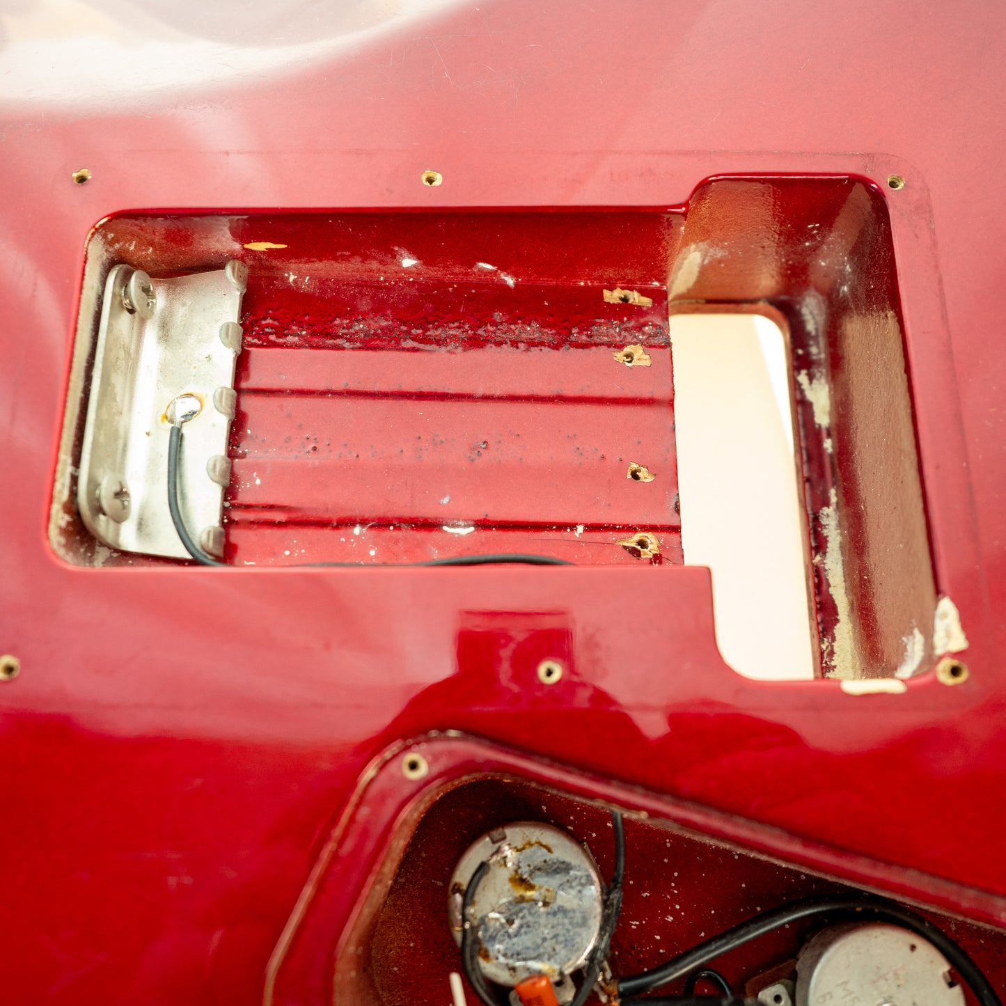 Kramer Focus F2000? MIJ? body candy apple red, mid eighties?