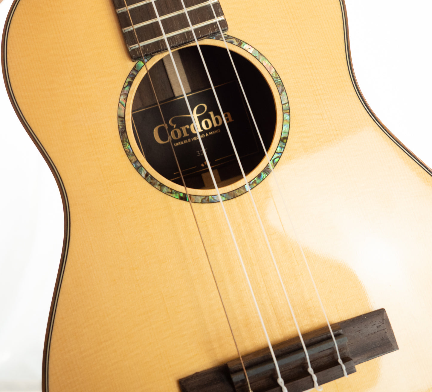 Cordoba 32T tenor ukulele with gigbag