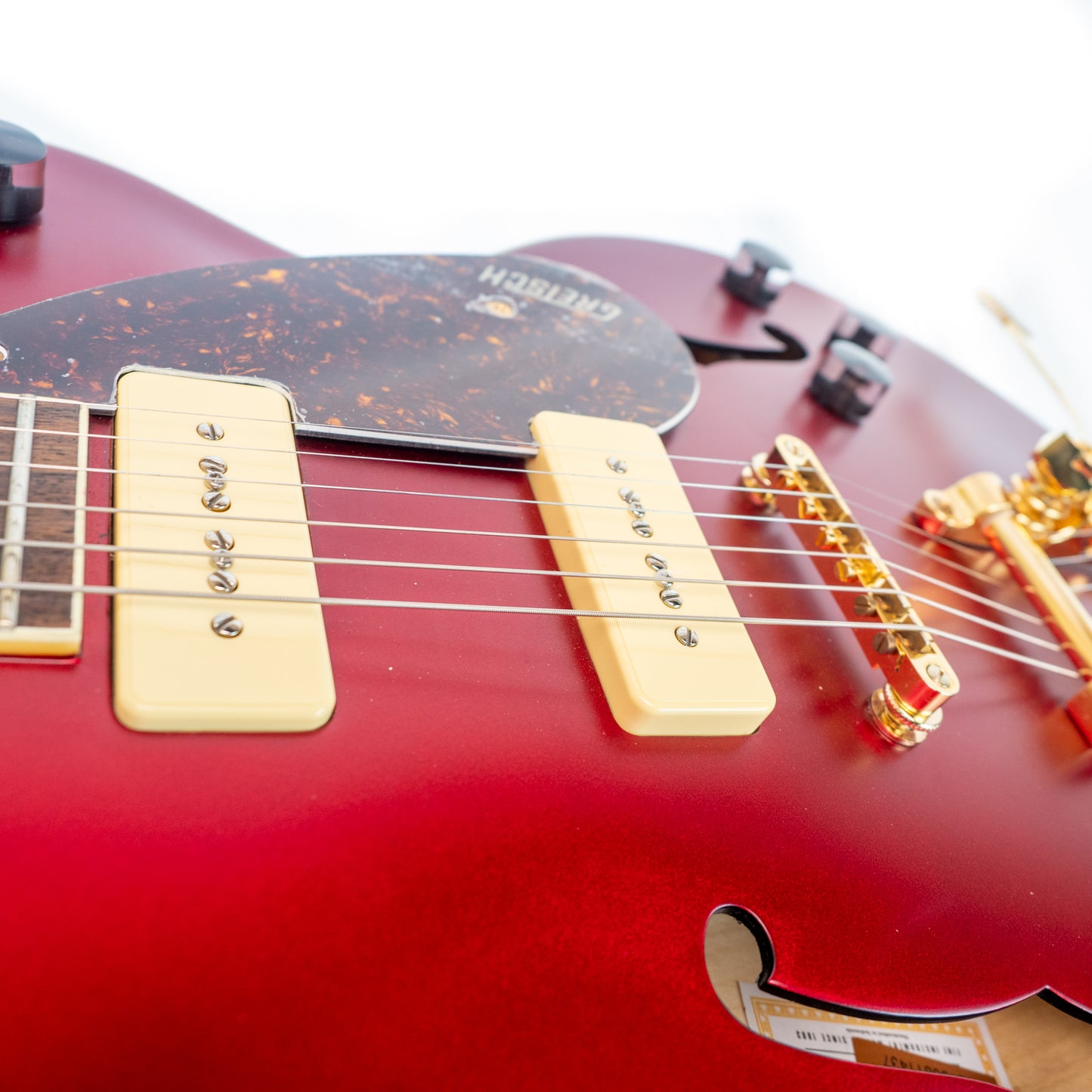 Gretsch G2622TG-P90 Limited Edition Streamliner Center Block P90 with Bigsby Candy Apple Red